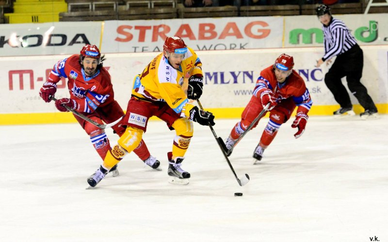 V nedeľu predposledný zápas proti Liptákom, Dukla sa môže k súperovi dotiahnuť na jeden bod